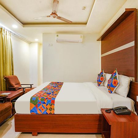 Fabhotel Golden Way Vijayawada Exterior photo