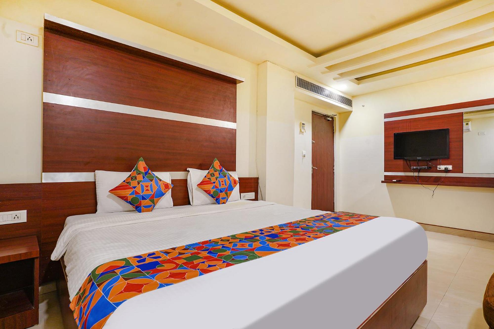 Fabhotel Golden Way Vijayawada Exterior photo