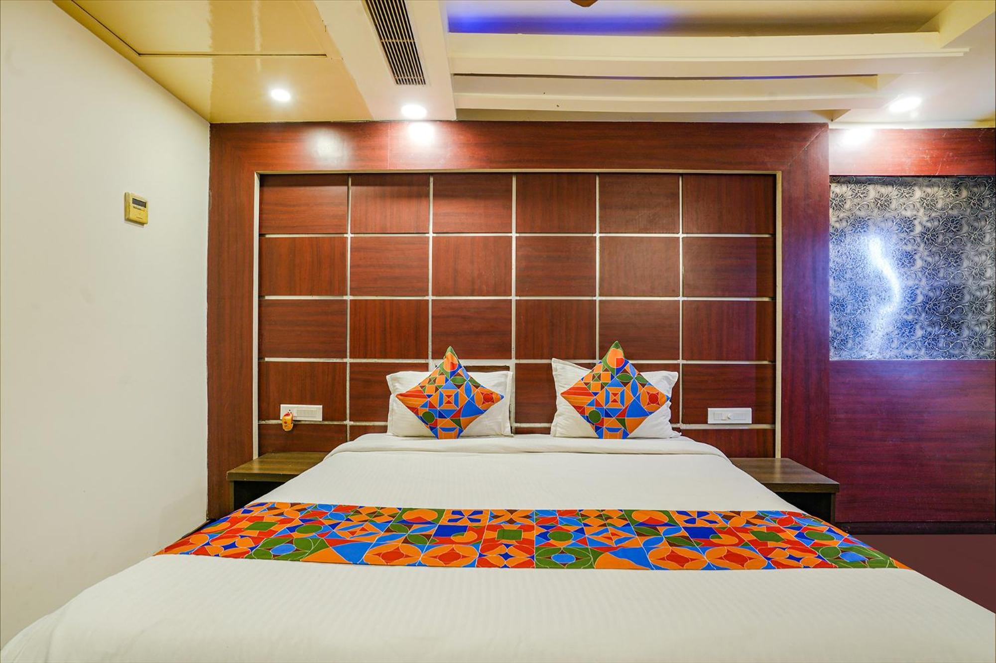 Fabhotel Golden Way Vijayawada Exterior photo